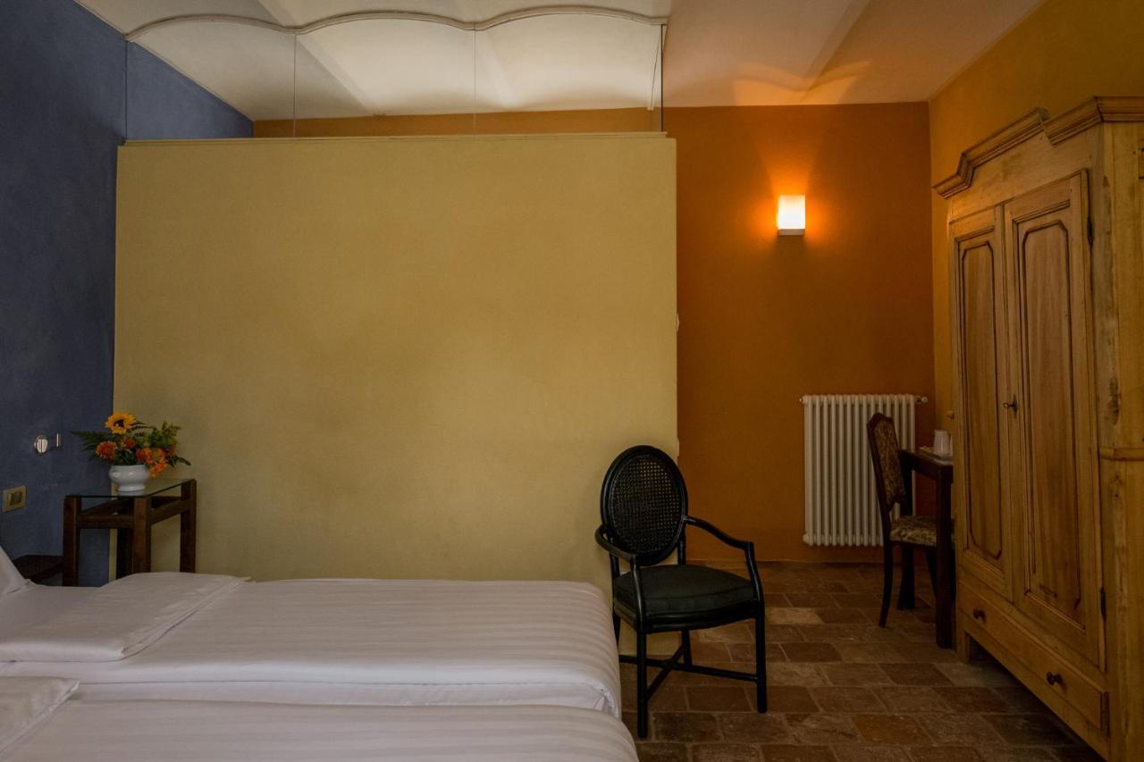 Albergo Real Castello Verduno ภายนอก รูปภาพ